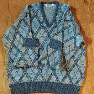 VINTAGE Briarcliff Collection sweater